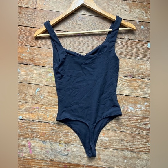 Aritzia Babaton Contour Black Bodysuit - Picture 3 of 5